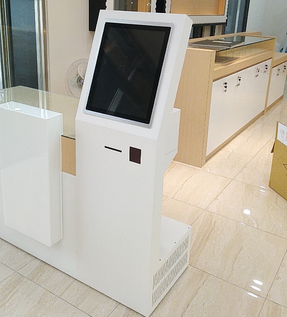落地櫃型智慧排隊叫號機 - 2
